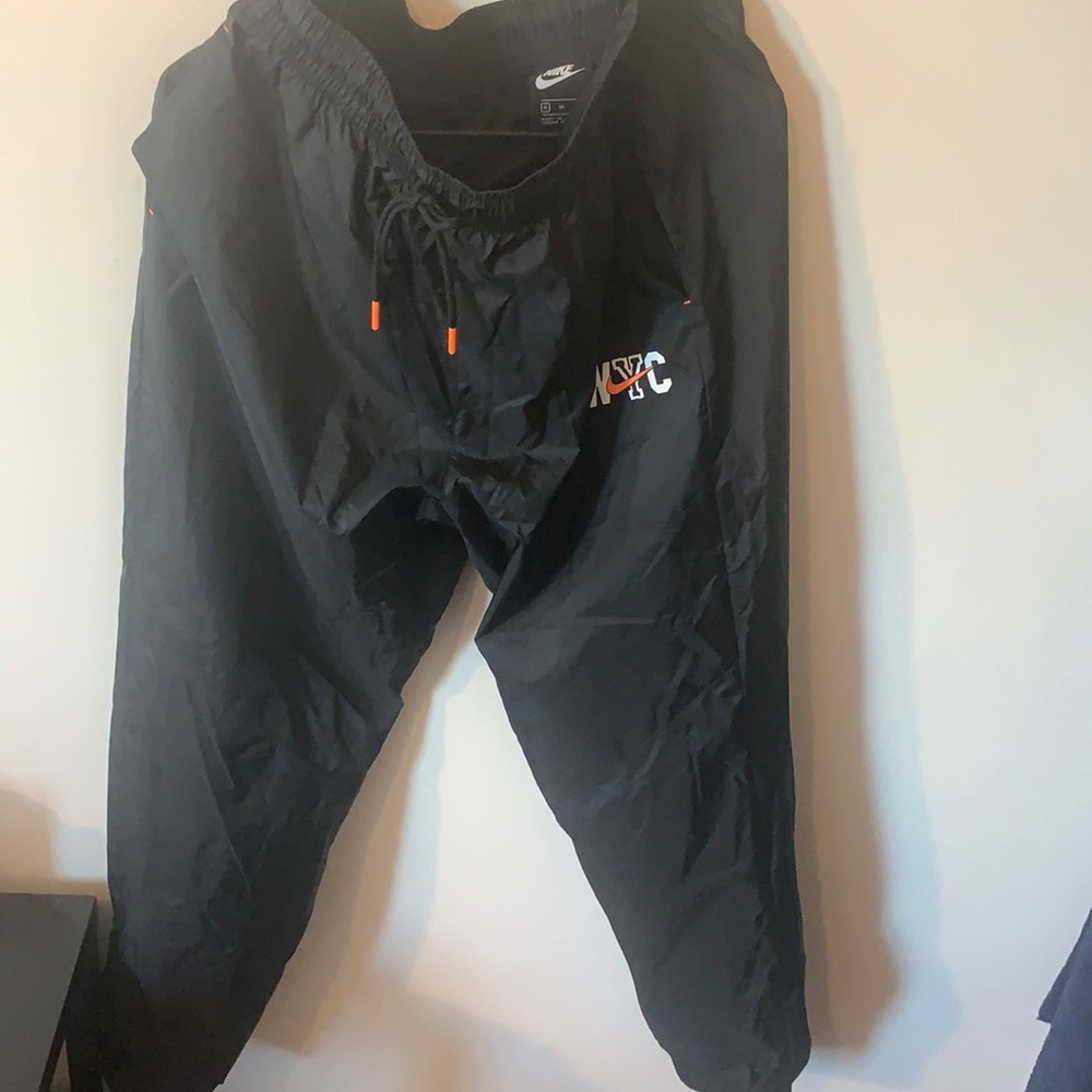 Nike NYC windbreaker tech joggers